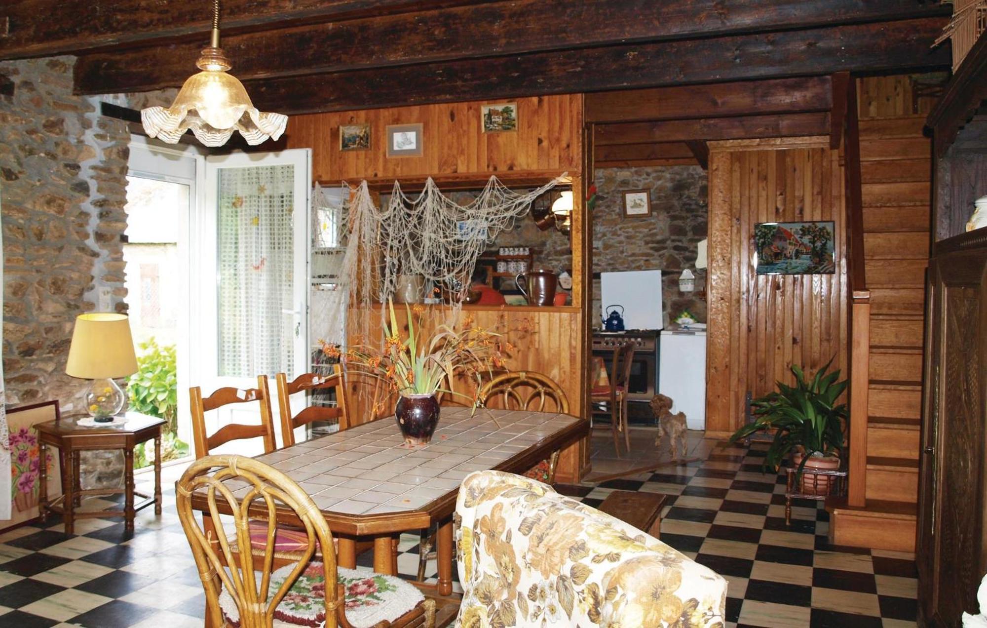 Lovely Home In Le Faouet With Kitchen ภายนอก รูปภาพ